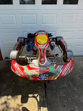 Load image into Gallery viewer, Ex Team kart - Gillard 101 Junior with KA100 12-14 year olds